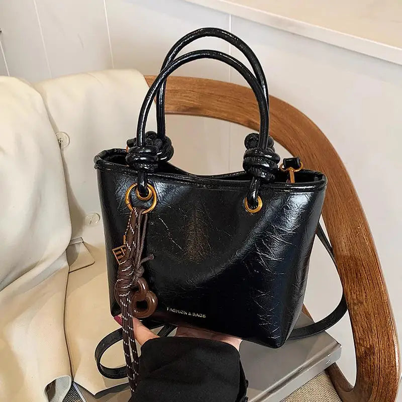Fashion Top-handle Bags For Women Red Handbag Luxury Brand Designer Shoulder Crossbody Bags With Pendant Bucket Totes Bolsas