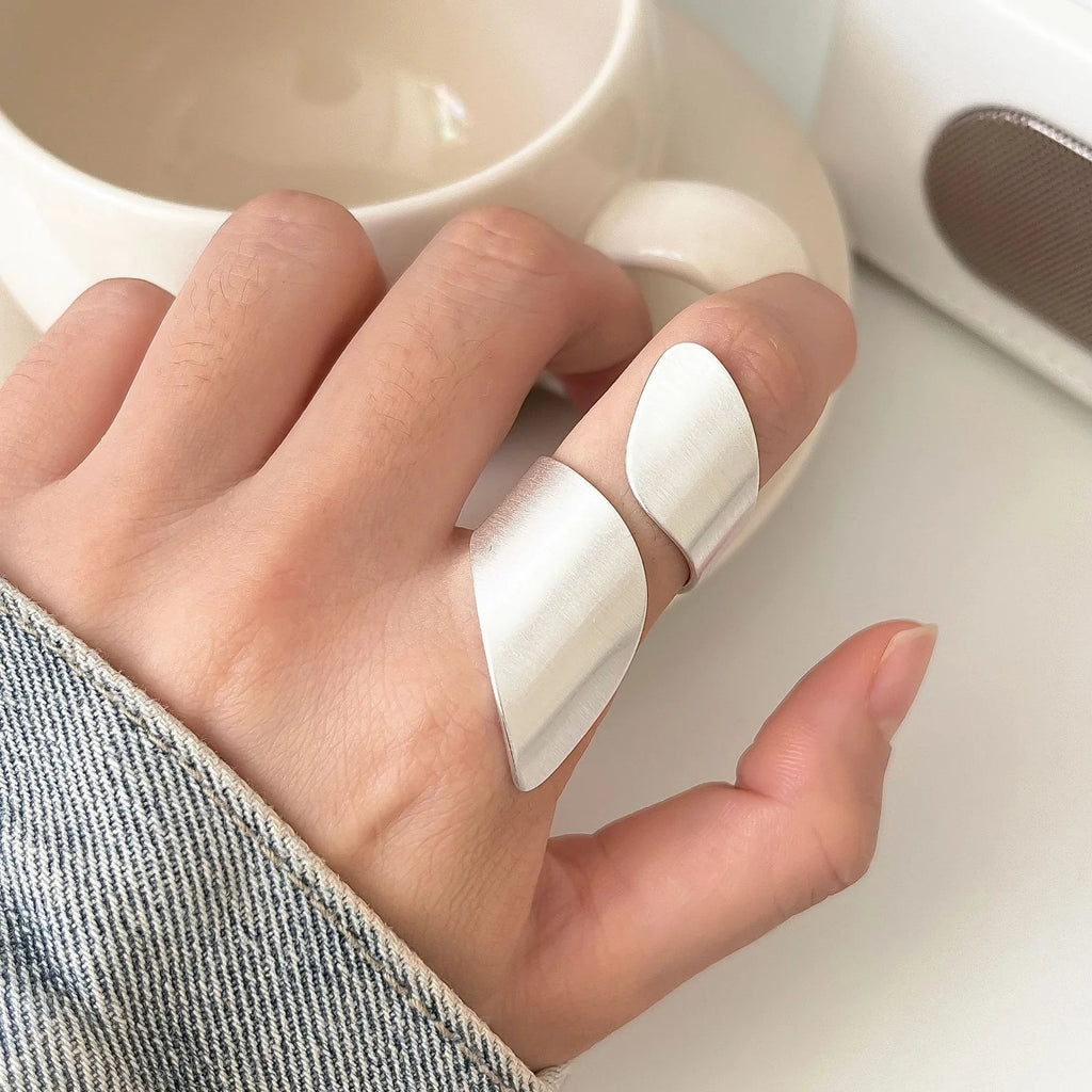 Woman Irregular Opening Rings Smooth Surface Temperament Rings for Outgoing Dress Matching