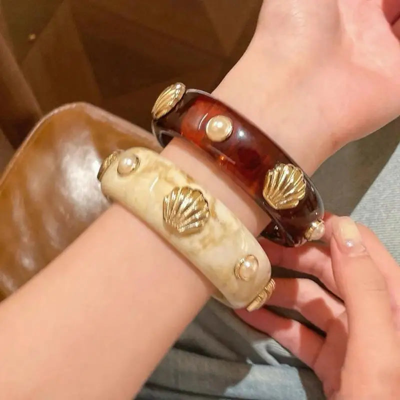 Bohemian Shell Resin Braclets For Women Geometric Hyperbole Vintage Bangles Jewelry Fashion Elegant Acrylic Pulseras