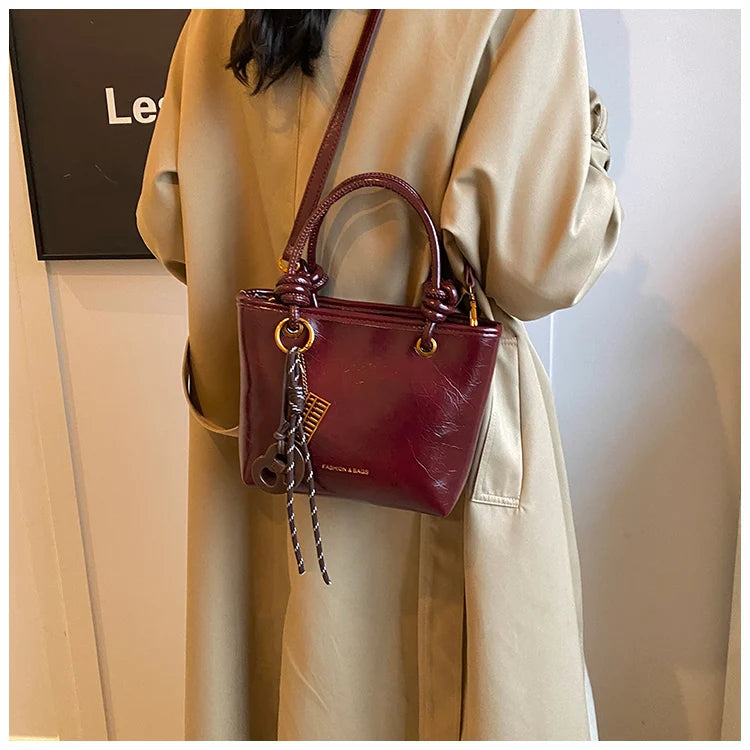 Fashion Top-handle Bags For Women Red Handbag Luxury Brand Designer Shoulder Crossbody Bags With Pendant Bucket Totes Bolsas
