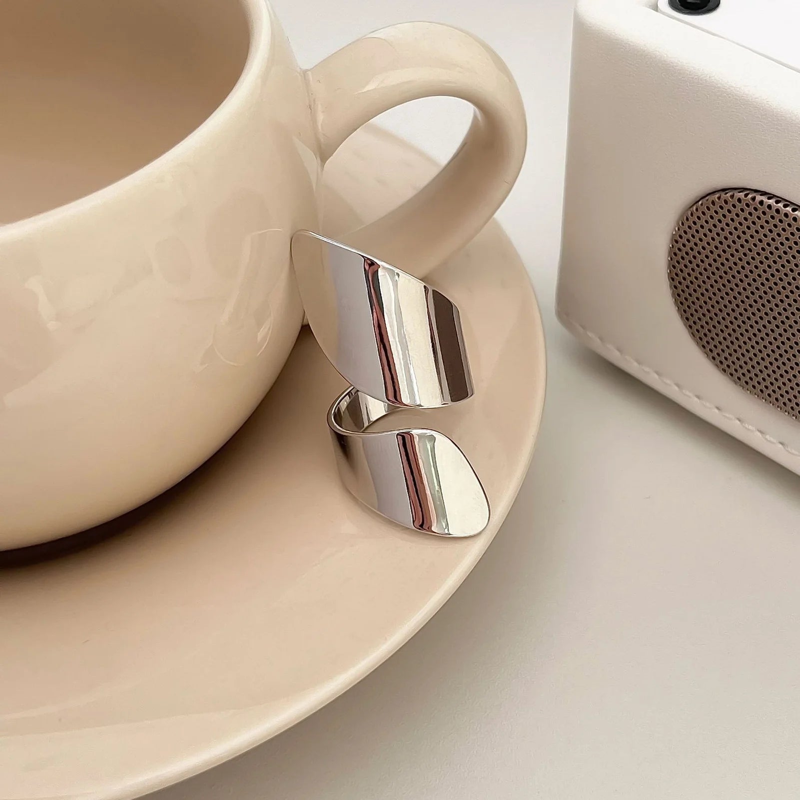 Woman Irregular Opening Rings Smooth Surface Temperament Rings for Outgoing Dress Matching