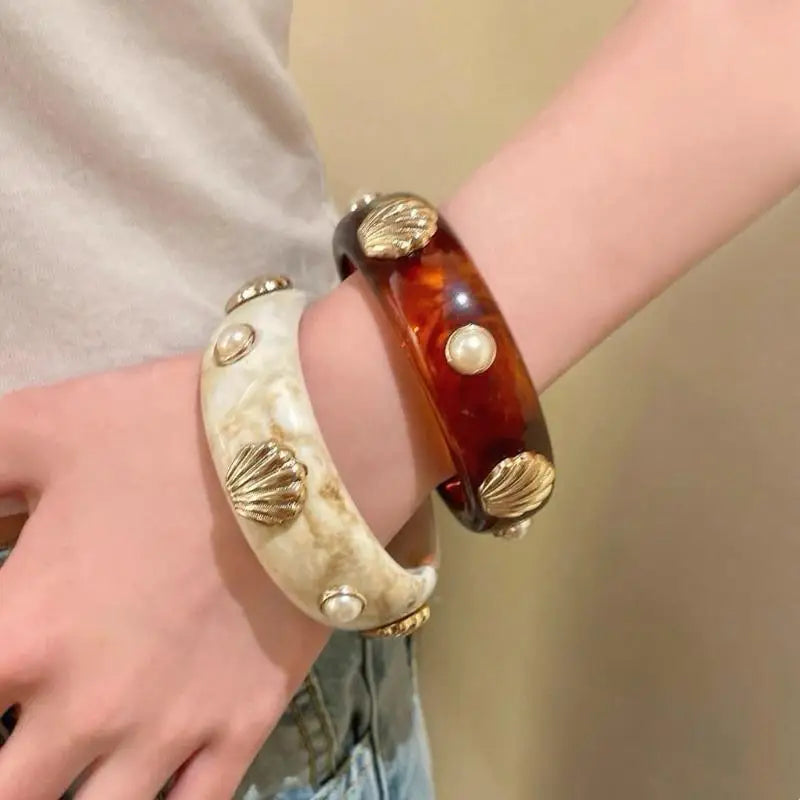 Bohemian Shell Resin Braclets For Women Geometric Hyperbole Vintage Bangles Jewelry Fashion Elegant Acrylic Pulseras