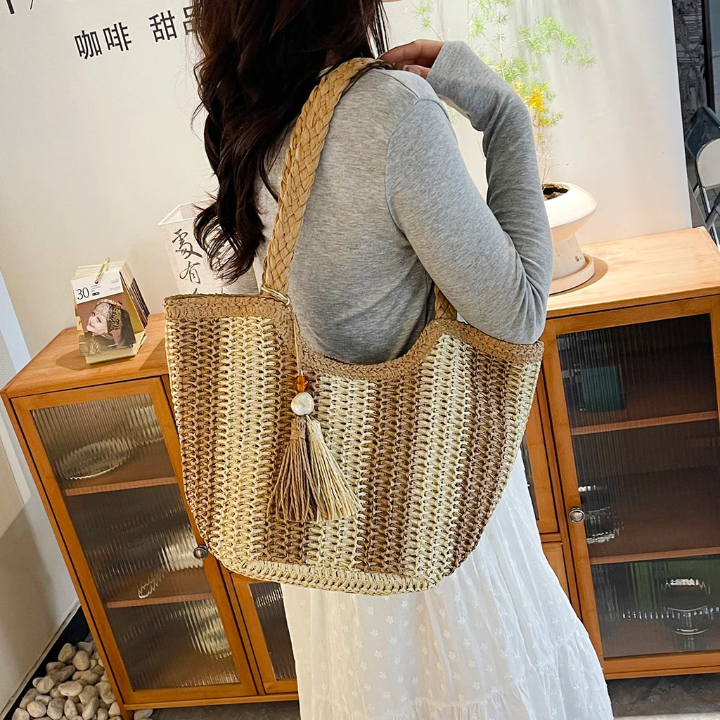 Women handbags.2025 Summer New Striped Handbag Large-capacity lightweight leisure one-shoulder straw bag holiday shopping basket