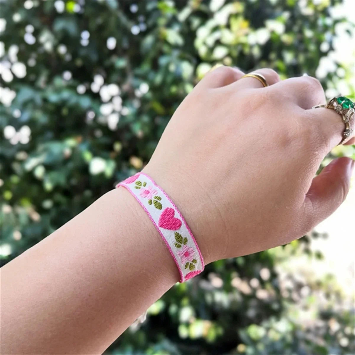 1pcs Boho Strawberry Flower Embroidered Bracelet for Kids Handmade Braided Bracelet