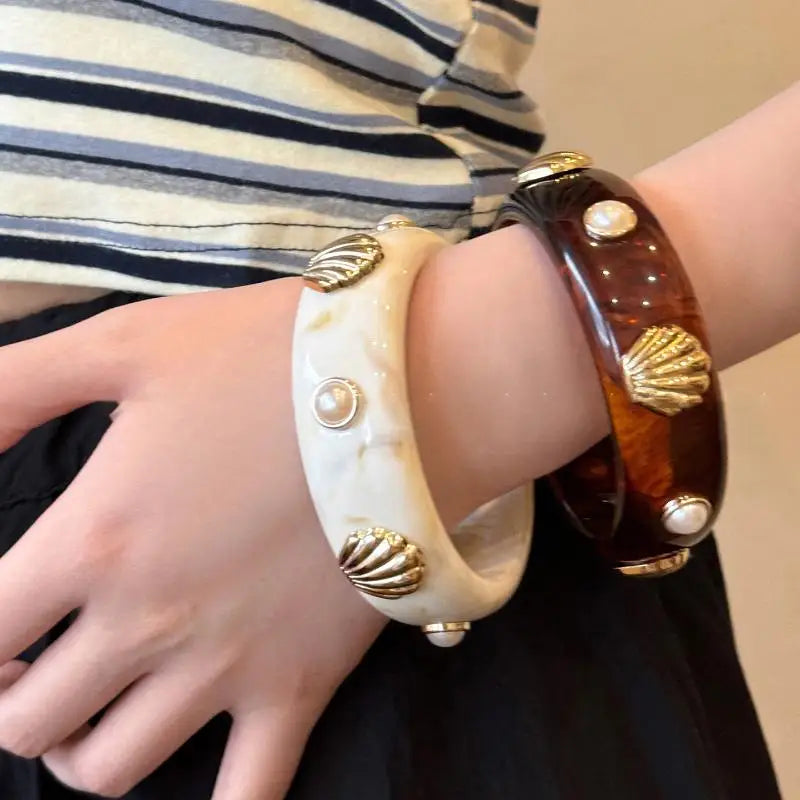 Bohemian Shell Resin Braclets For Women Geometric Hyperbole Vintage Bangles Jewelry Fashion Elegant Acrylic Pulseras