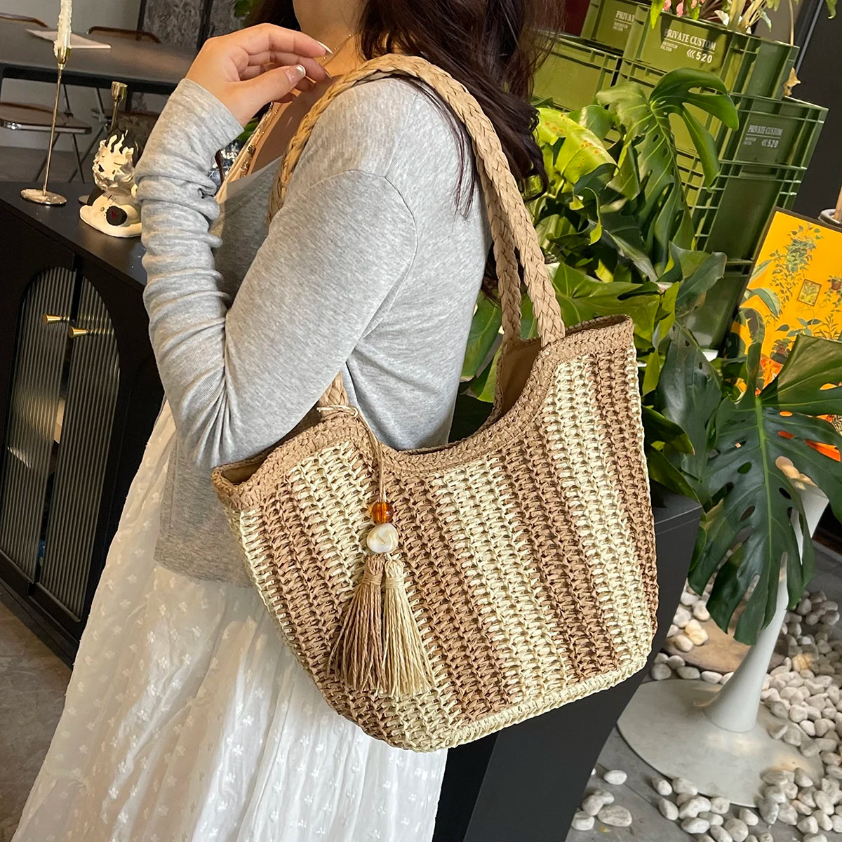 Women handbags.2025 Summer New Striped Handbag Large-capacity lightweight leisure one-shoulder straw bag holiday shopping basket